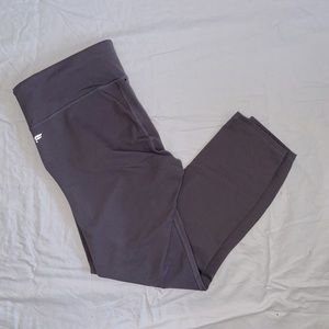 Fabletics capri leggings